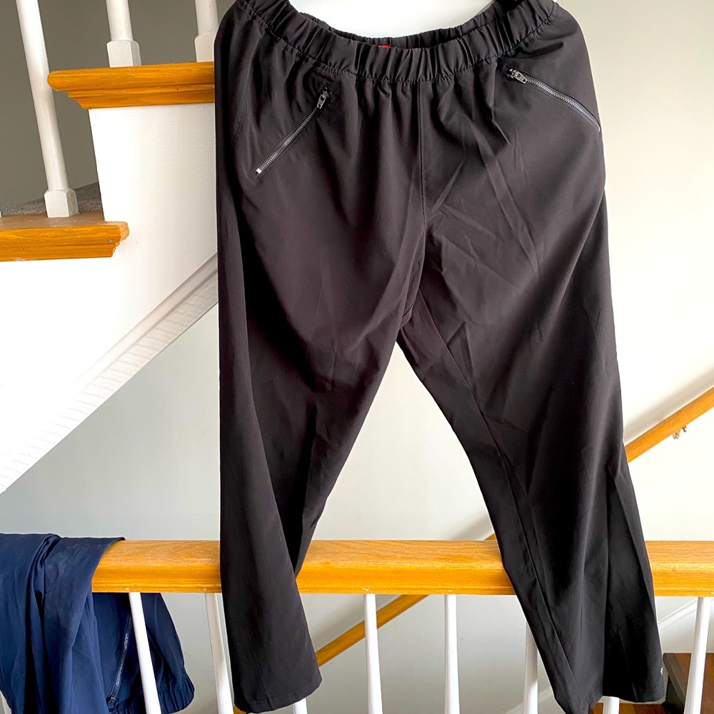 Izod flowy black dress pants